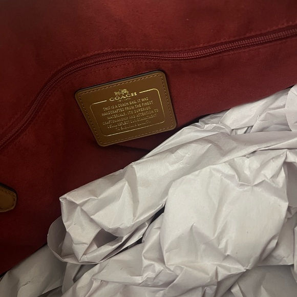 Coach Ava Chain Patent Pebbled Leather Purse Tote - Picture 13 of 14